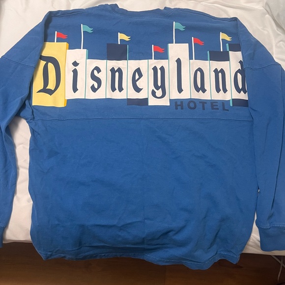Never worn, new with tags: Disneyland Hotel Spirit Jersey - Picture 3 of 4